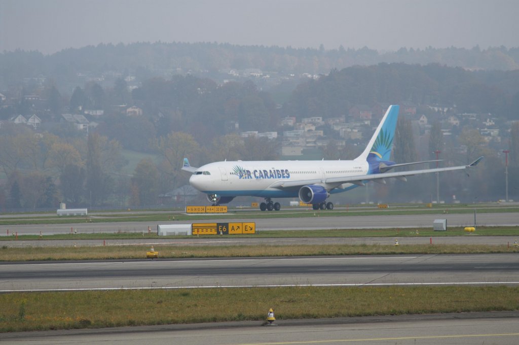 AIR CAREIBES Airbus A330-223 F-OPTP aufgenommen am 01.11.2007 Flughafen Zrich