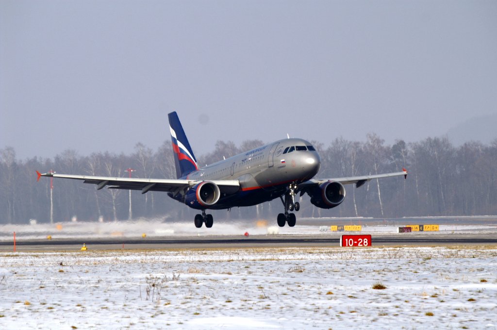 Ein Airbus A319-111 von Aeroflot mit der Kennung VP-BUN aufgenommen am 16.02.2010 auf dem Flughafen Zrich