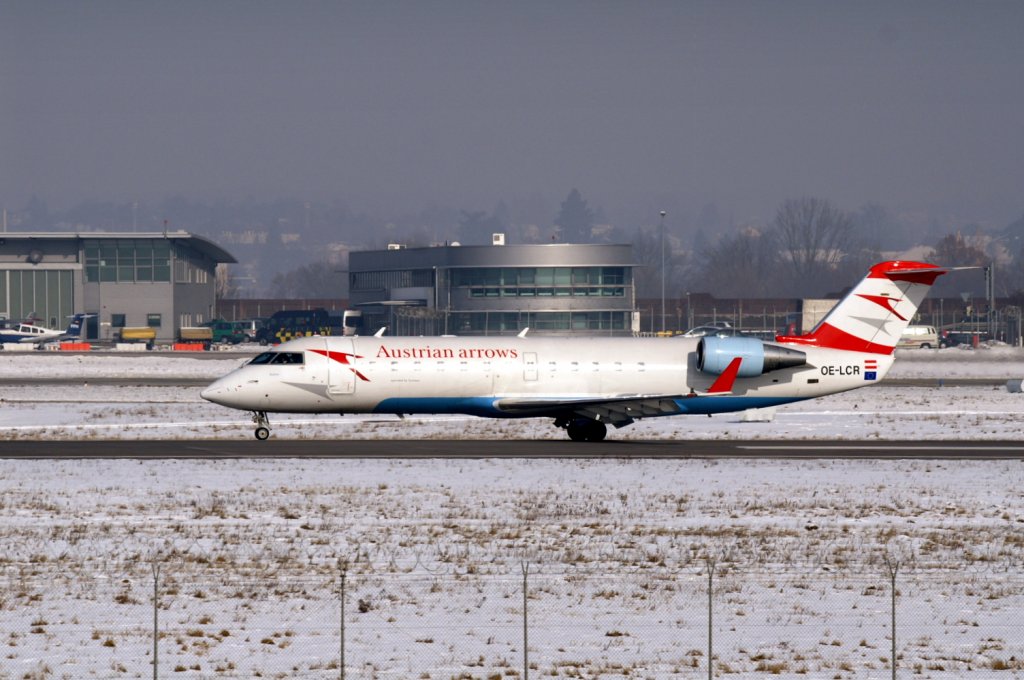 Ein Bombardier(Canadair) CL-600-2B19 CRJ-200ER von Austrian Arrows mit der Kennung OE-LCR aufgenommen am 17.02.2010 auf dem Flughafen Stuttgart