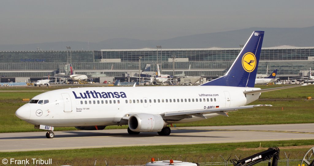 Eine Boeing B737-330 von Lufthansa mit der Kennung D-ABEU und dem Taufnamen Goslar aufgenommen am 22.05.2010 auf dem Flughafen Frankfurt am Main 