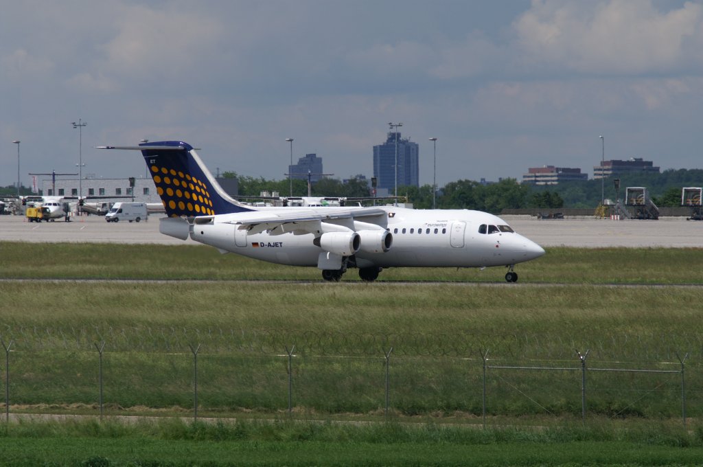 Eine British Aerospace BAe 146-200 der Eurowings mit der Kennung D-Ajet aufgenommen am 30.05.09 am Stuttgarter Flughafen. 