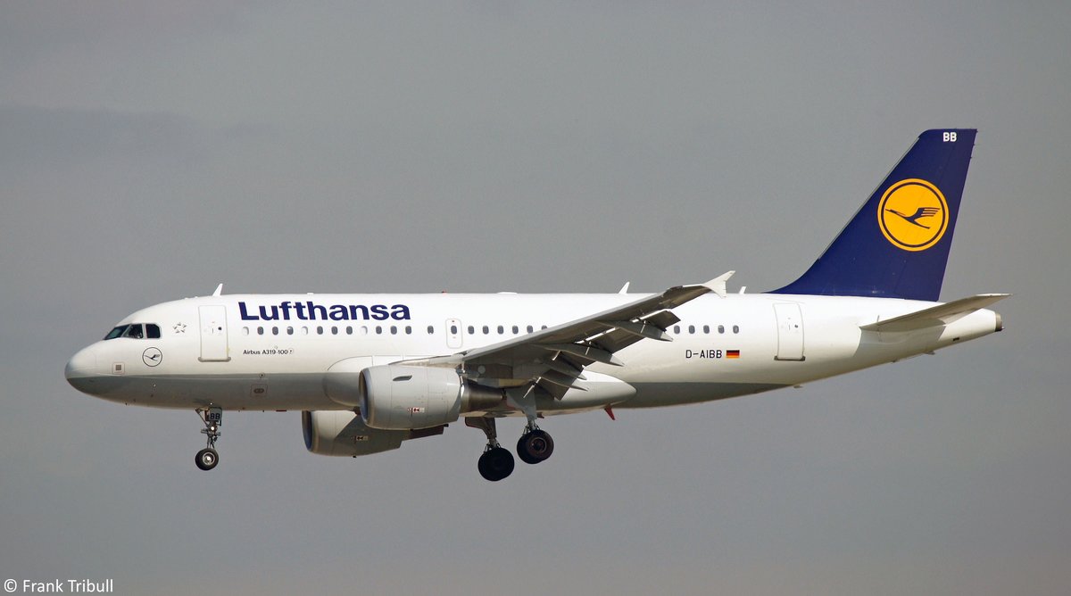 Ein Airbus A319-112 von Lufthansa mit der Kennung D-AIBB aufgenommen am 22.05.2010 auf dem Flughafen Frankfurt am Main
