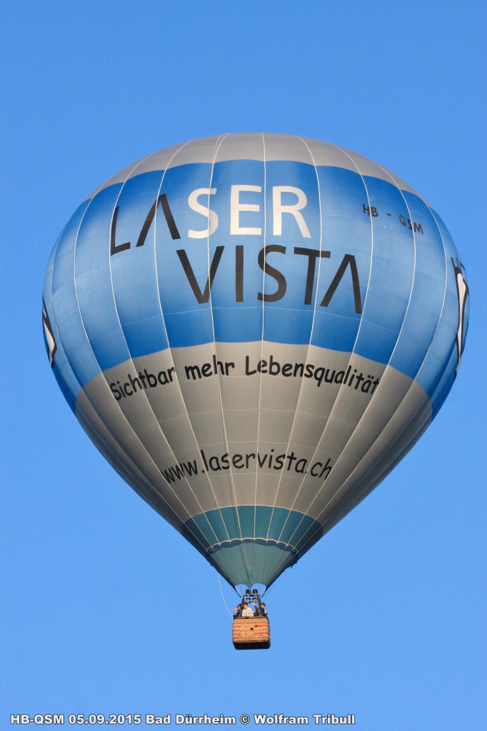 Ein Heiluftballon von Schroeder Fire Balloons mit der Kennung HB-QSM aufgenommen am 05.09.2015 auf dem Ballonfestival 2015 in Bad Drrheim