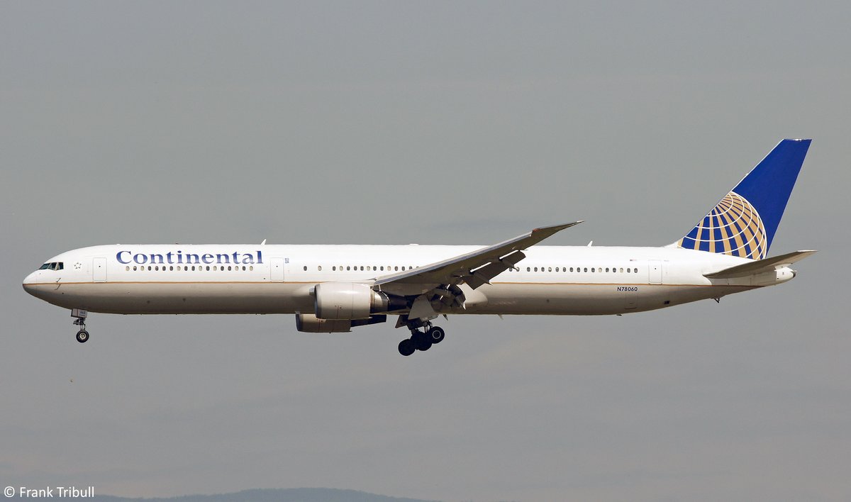 Eine Boeing B767-424(ER) von United Airlines mit der Kennung N78060 aufgenommen am 22.05.2010 auf dem Flughafen Frankfurt am Main