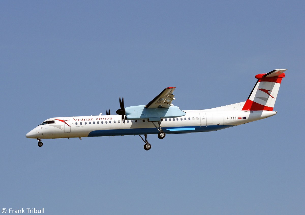 Eine De Havilland Canada DHC-8-402 Dash 8 von Austrian Arrows mit der Kennung OE-LGG mit dem Taufnamen Budapest aufgenommen am 22.05.2010 auf dem Flughafen Frankfurt am Main