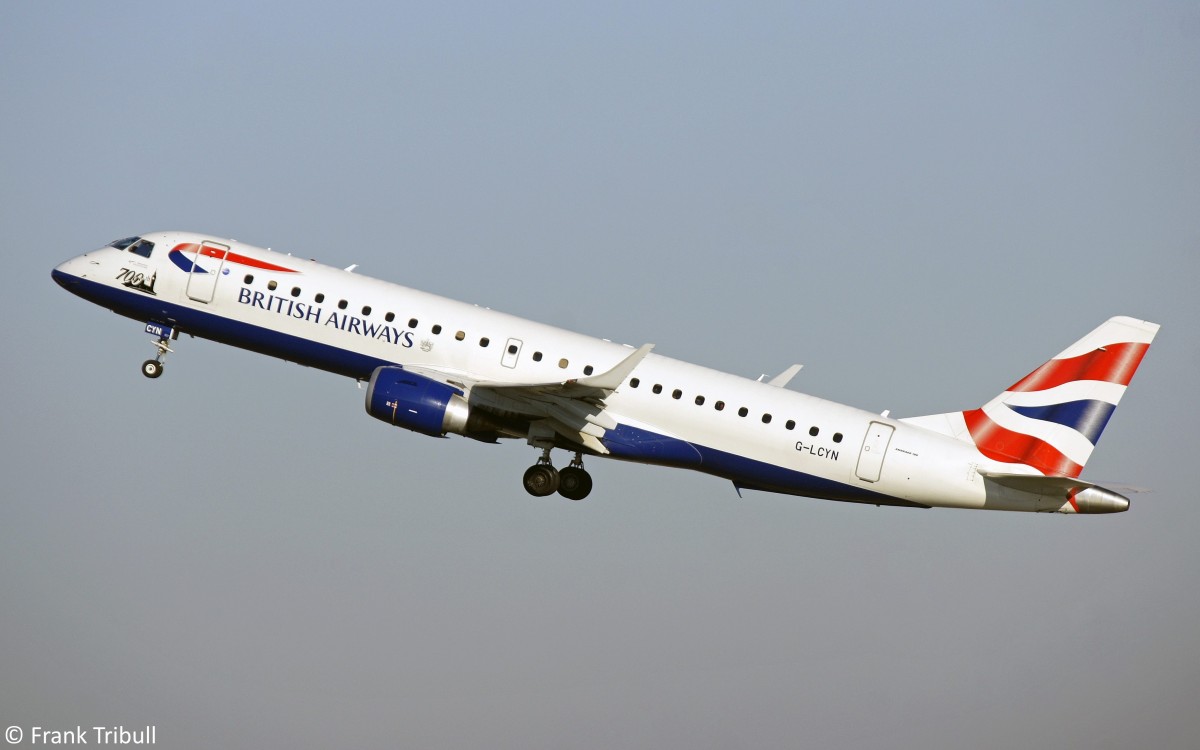Eine EMBRAER ERJ-190-100SR von British Airways Cityflyer Express mit der Kennung G-LCYN mit 700th E-Jet cs aufgenommen am 05.01.2015 auf dem Flughafen Zürich