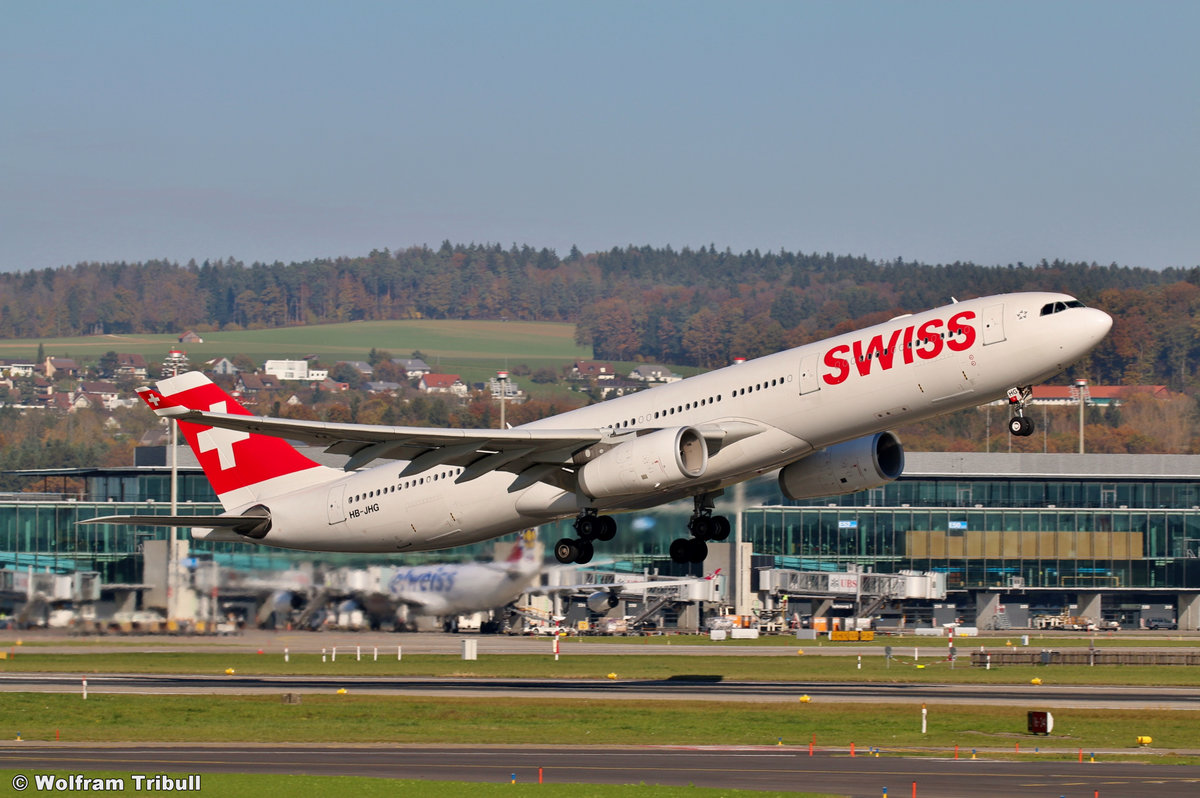 HB-JHG aufgenommen am 31.10.2017 auf dem Flughafen Zürich