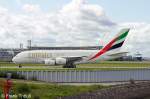 Ein Airbus A380-861 von Emirates Airline mit der Test Reg.: F-WWSY jetzt mit der Kennung A6-EDP aufgenommen am 19.08.11 am Flughafen Hamburg-Finkenwerder.