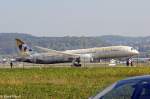 a6-bld/466368/eine-boeing-b787-9-dreamliner-von-etihad Eine Boeing B787-9 'DREAMLINER' von ETIHAD AIRWAYS mit der Kennung A6-BLD aufgenommen am 03.10.2015 am Flughafen Zürich