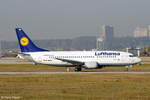 d-abxr-celle/684445/eine-boeing-737-330-von-lufthansa-mit Eine Boeing 737-330 von Lufthansa mit der Kennung D-ABXR aufgenommen am 31.10.2011 auf dem Flughafen Stuttgart