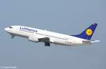 d-abxy-hof/533837/eine-boeing-b737-330-von-lufthansa-mit Eine Boeing B737-330 von Lufthansa mit der Kennung D-ABXY (Taufnamen:Hof) aufgenommen am 08.09.2012 am Züricher Flughafen