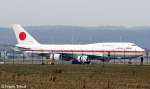 20-1101/233474/eine-boeing-747-47c-der-japan-air Eine Boeing 747-47C der Japan Air Force mit der Kennung 20-1101 aufgenommen am 29.01.2011 beim WEF auf dem Flughafen Zrich 