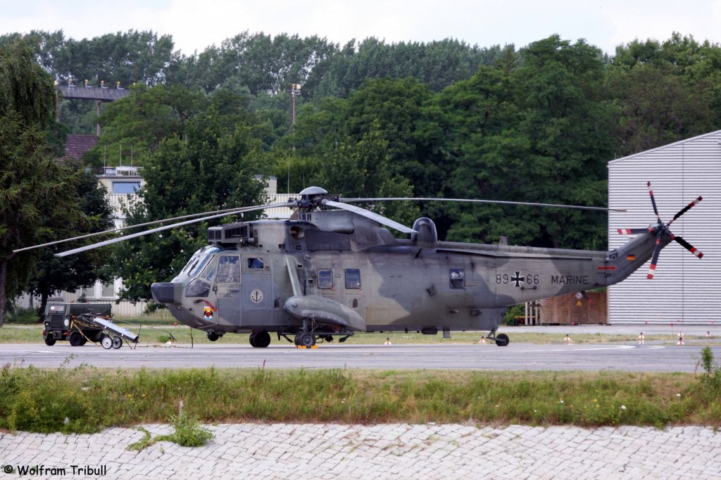 Ein Westland WS-61 Sea King Mk41 Hubschrauber von der Deutsche Marine mit der Kennung 89+66 aufgenommen am 18.07.2010 beim Heliport Kiel-Holtenau (Unterland) ETMK