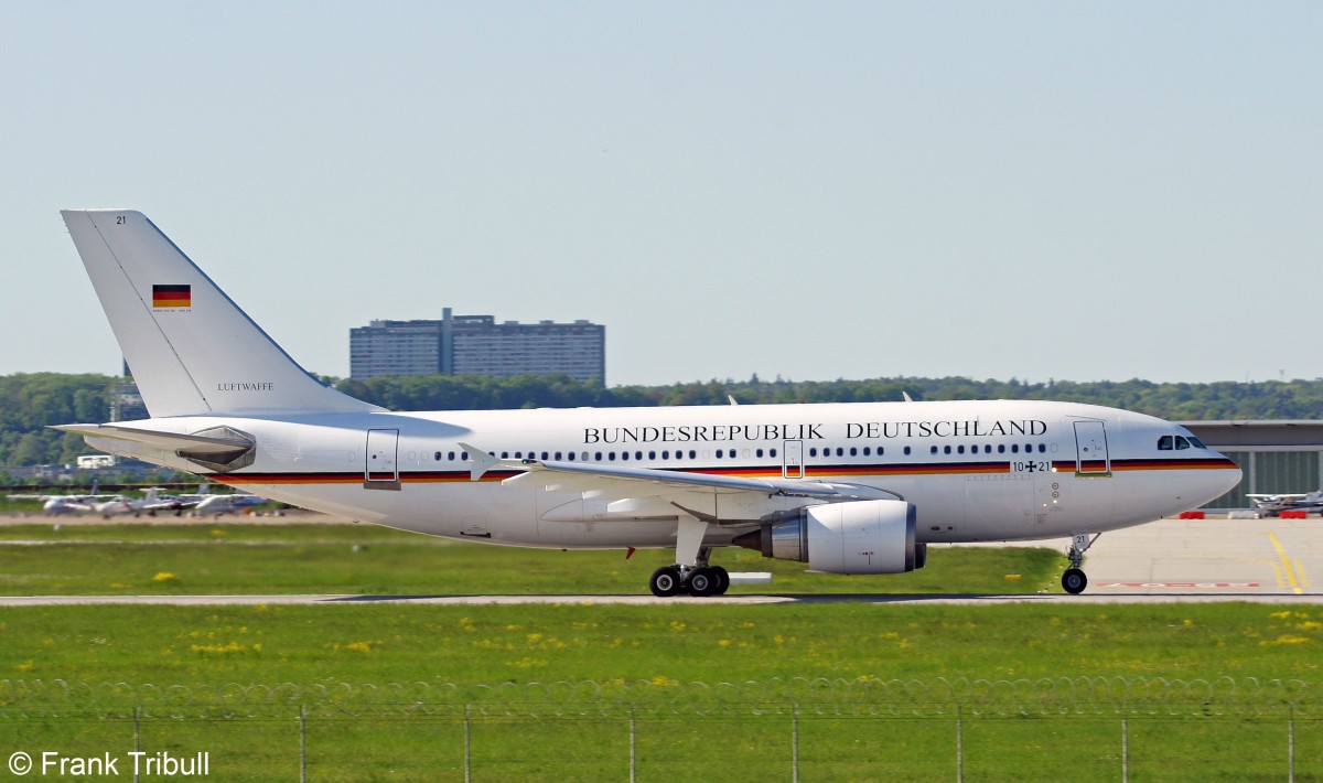 Ein Airbus A310-304 von der Deutschen Luftwaffe mit der Kennung 10+21 aufgenommen am 18.05.2013 auf dem Flughafen Stuttgart
