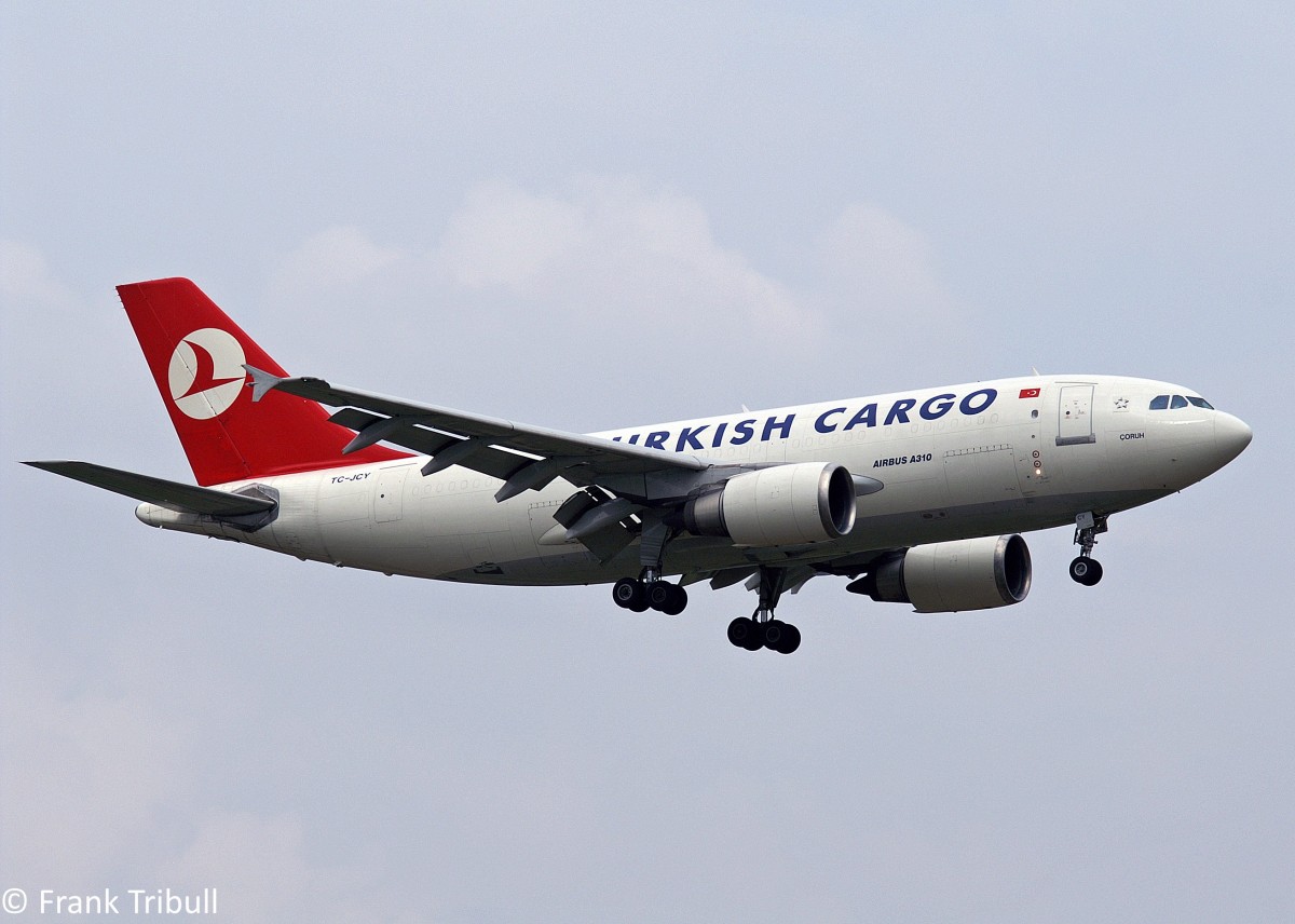 Ein Airbus A310-304 von Turkish Airlines Cargo mit der Kennung TC-JCY aufgenommen am 04.04.2009 auf dem Flughafen ZÃ¼rich