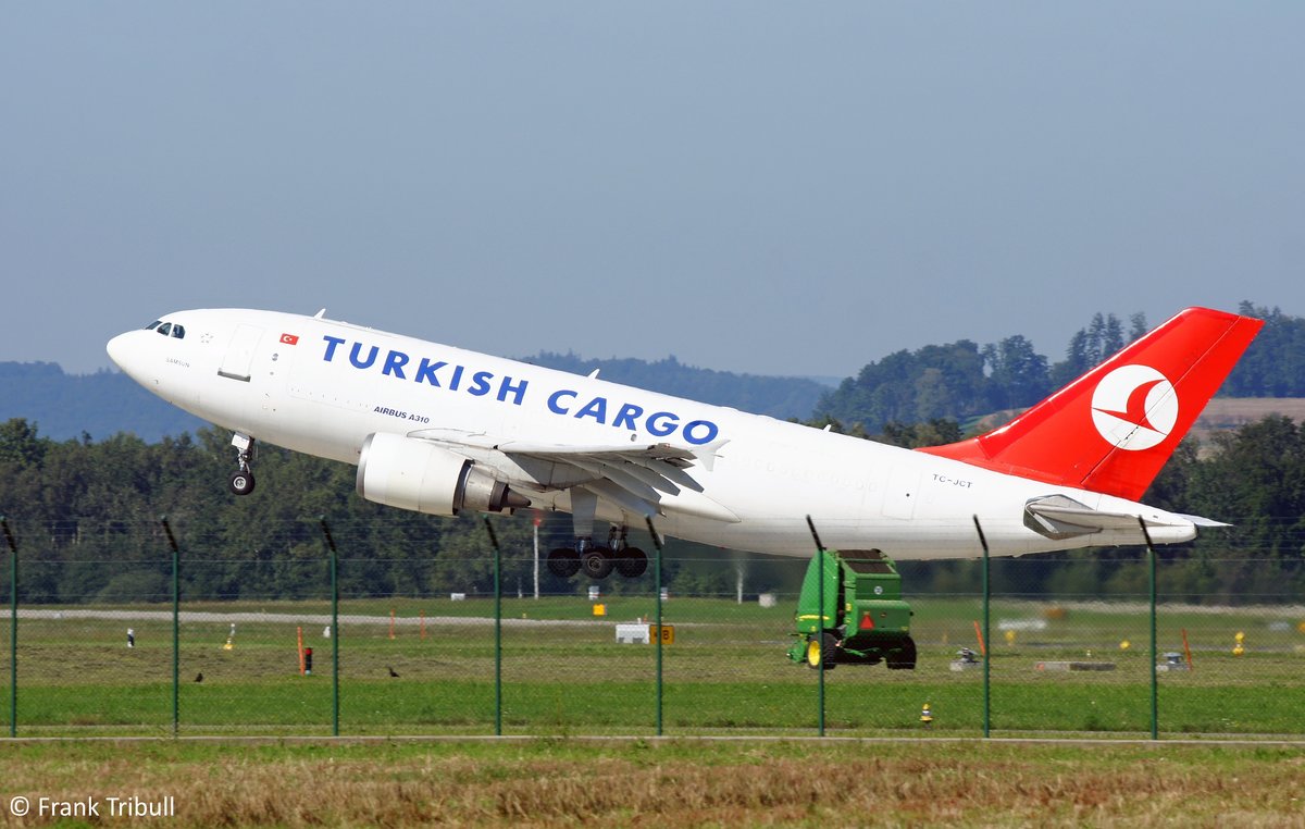 Ein Airbus A310-304 von Turkish Airlines Cargo mit der Kennung TC-JCT aufgenommen am 08.09.2012 auf dem Flughafen Zürich