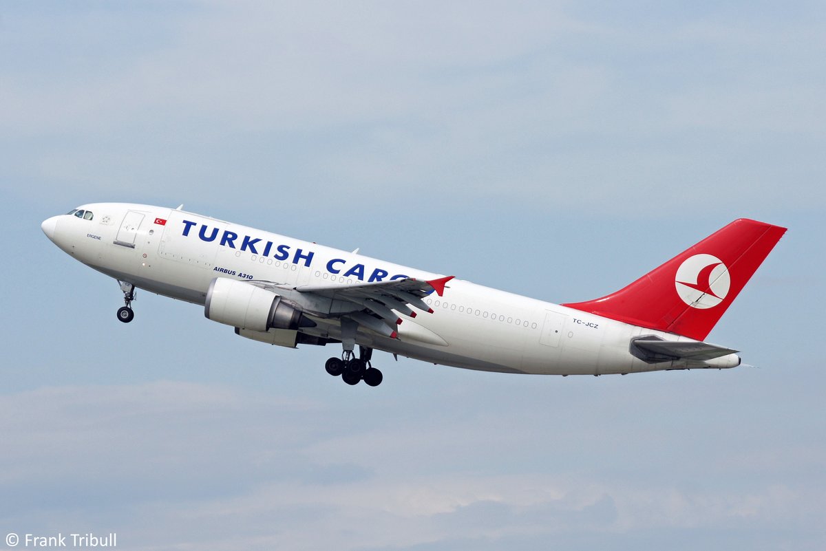Ein Airbus A310-304 von Turkish Airlines Cargo mit der Kennung TC-JCZ aufgenommen am 17.09.2011 auf dem Flughafen ZÃ¼rich