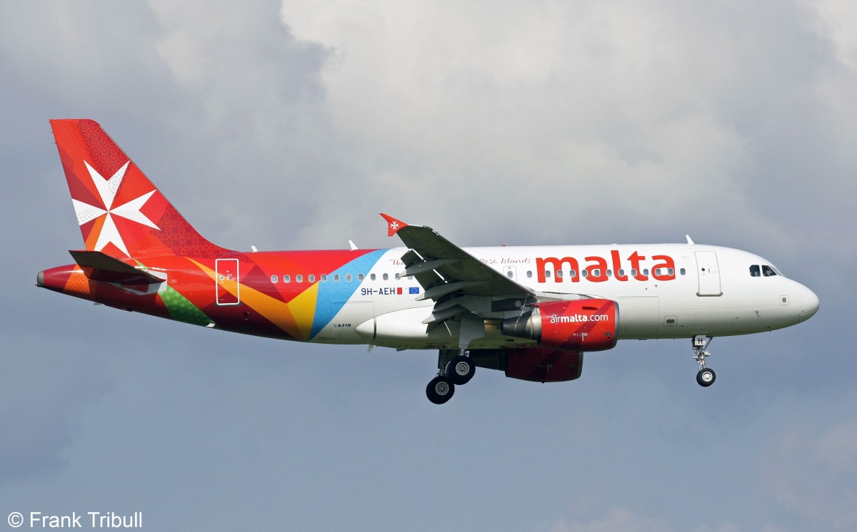 Ein Airbus A319-111 von AIR MALTA mit der Kennung 9H-AEH aufgenommen am 26.04.2014 auf dem Flughafen ZÃ¼rich 