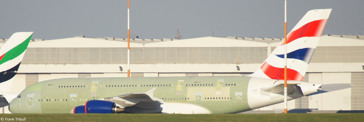Ein Airbus A380-841 von Air France mit der Testkennung F-WWSK flieg jetzt mit der Kennung G-XLED aufgenommen am 11.08.2013 am Flughafen Hamburg-Finkenwerder