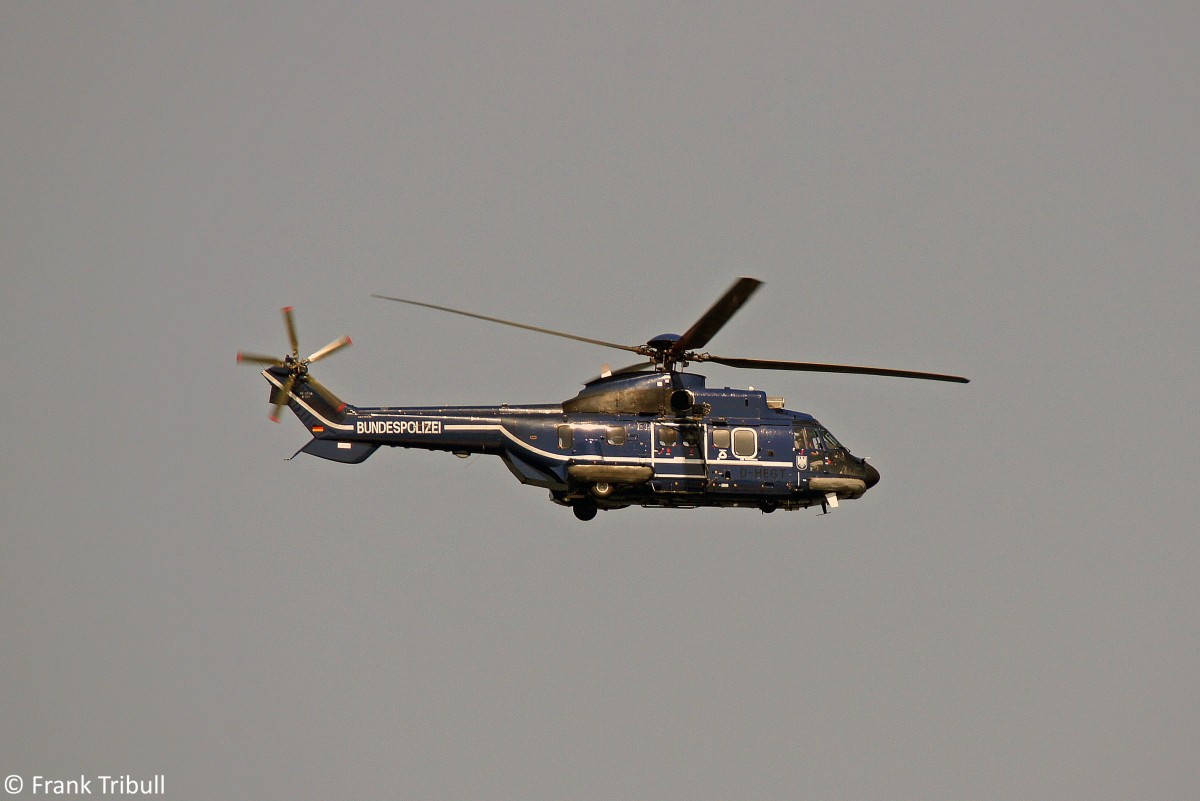Ein AS-332L1 Super Puma von der Bundespolizei mit der Kennung D-HEGT aufgenommen bei Cuxhaven am 10.07.10