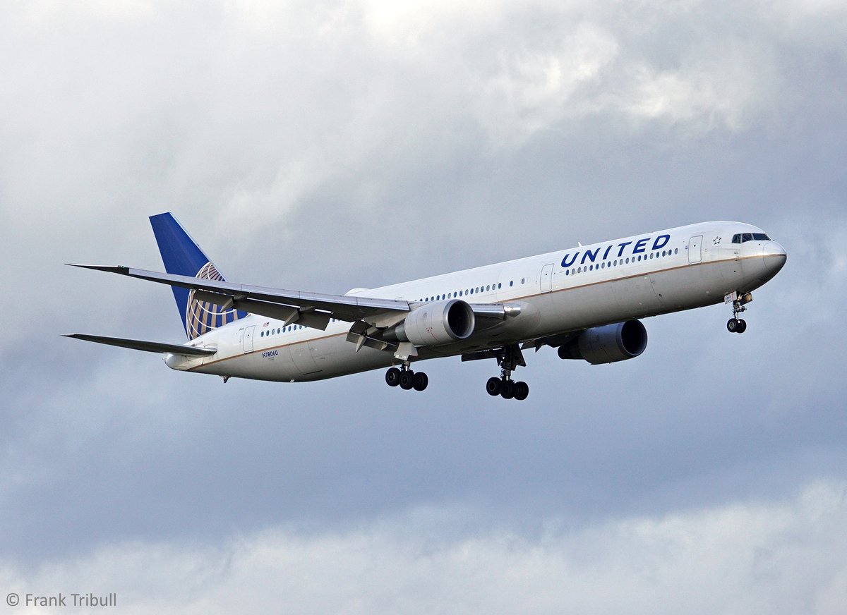 Eine Boeing B767-424(ER) von United Airlines mit der Kennung N78060 aufgenommen am 05.01.2016 auf dem Flughafen ZÃ¼rich