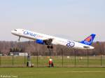 Ein Airbus A321-231 von ONUR AIR mit der Kennung TC-OBK mit 20 Jahre Sonderlackierung aufgenommen am 14.04.2013 auf dem Flughafen Zrich