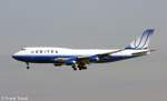 Eine Boeing B747-422 von United Airlines mit der Kennung N199UA aufgenommen am 22.05.2010 auf dem Flughafen Frankfurt am Main 